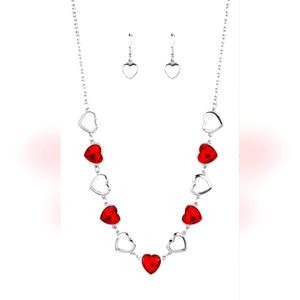HEART GEMSTONE NECKLACE